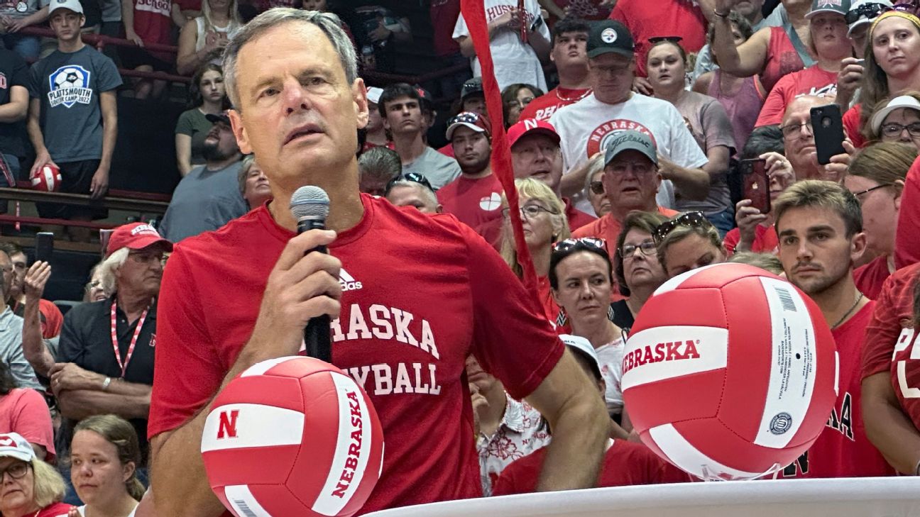 Nebraska Women's Volleyball Coach John Cook Announces Retirement
