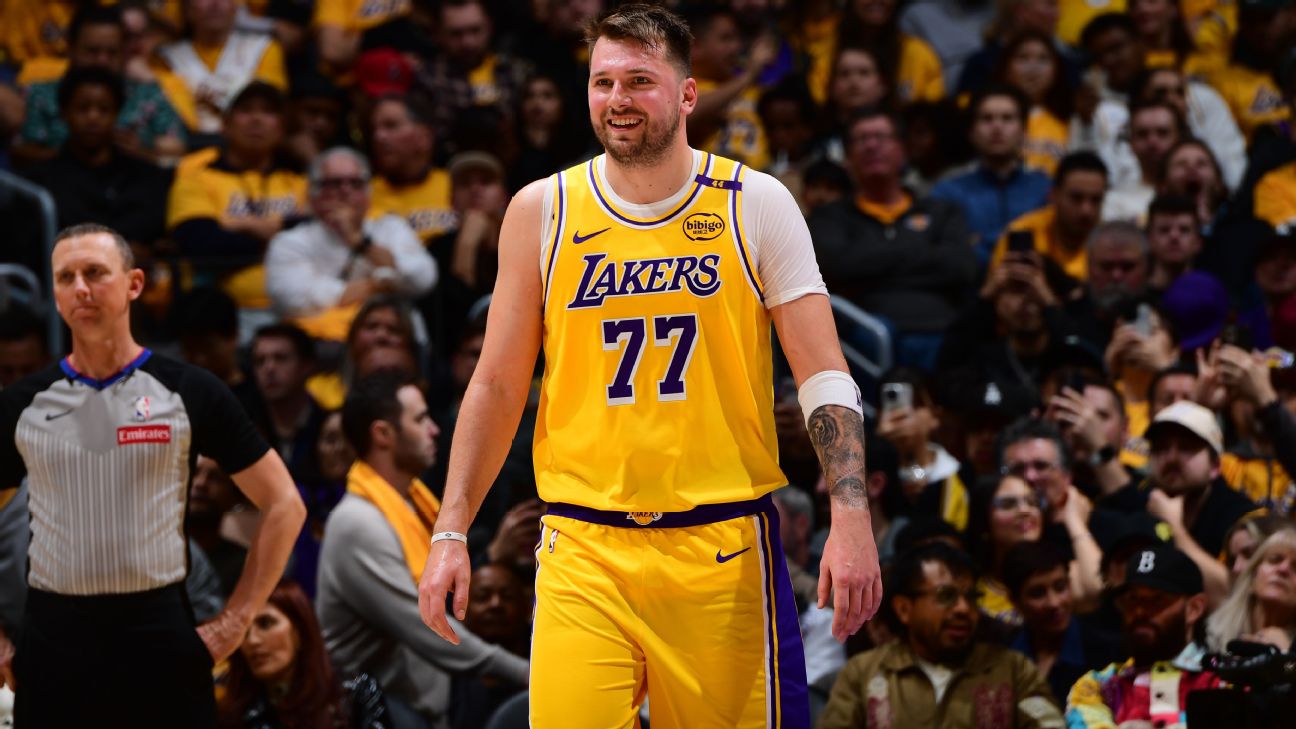 Luka Doncic scores 14 in 24 minutes in debut win with Lakers - ABC7 Los ...