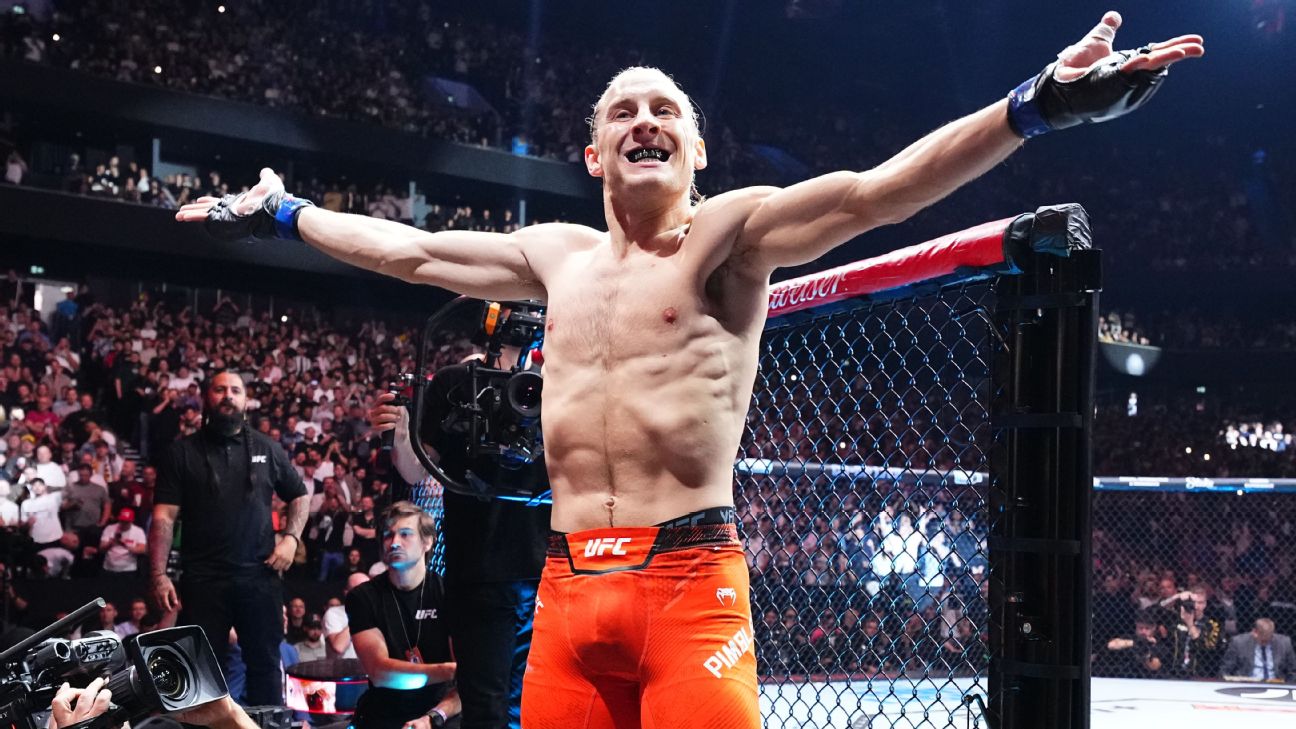 UFC star Paddy Pimblett gets 'KO'd' in boxing exhibition