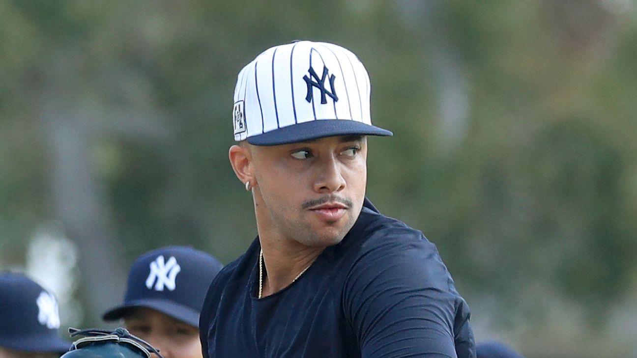Devin Williams, ex-Yanks stars helped spur new facial-hair rule - ABC7 New  York