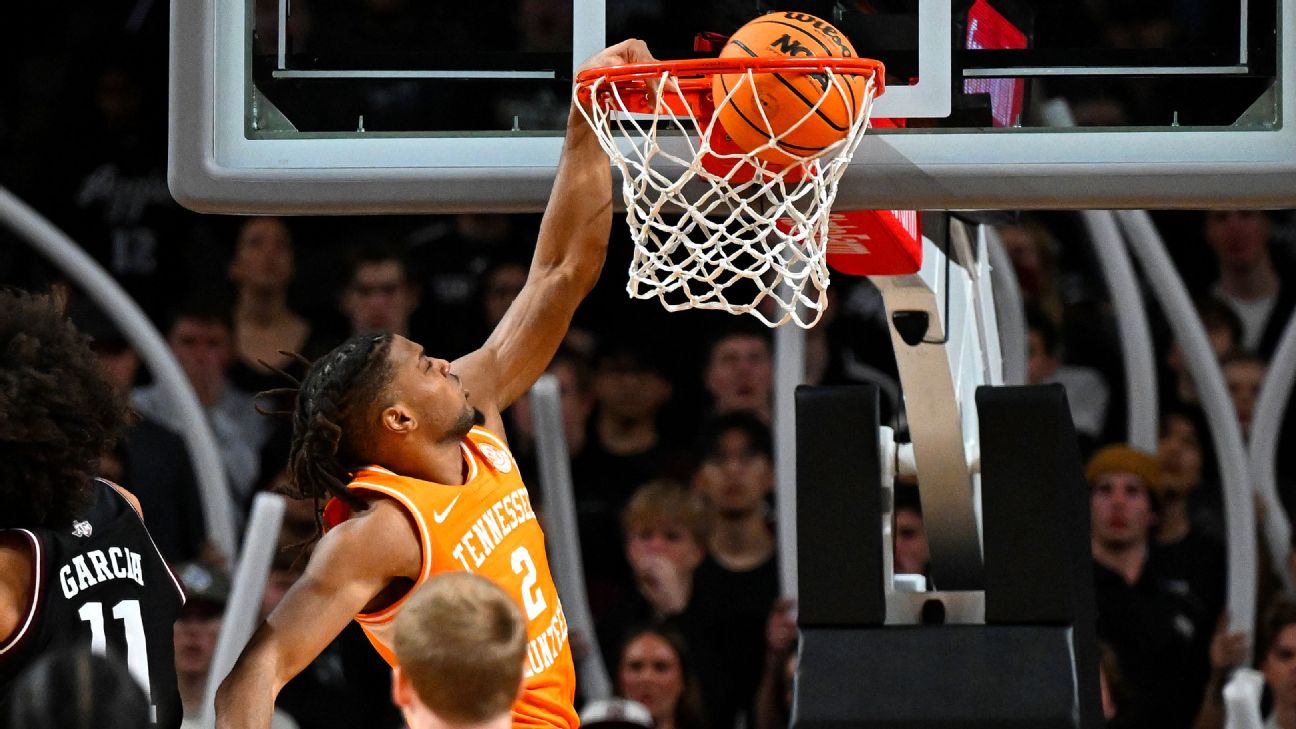 Zakai Zeiglers Clutch Performance Lifts Tennessee Over Texas A&M