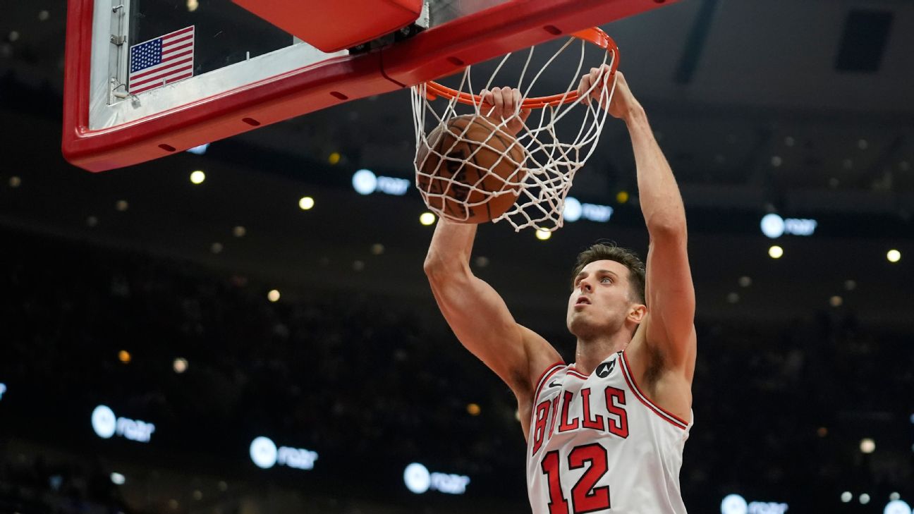 Zach Collins should see increased opportunity with Nikola Vucevic out for the Chicago Bulls on Saturday.