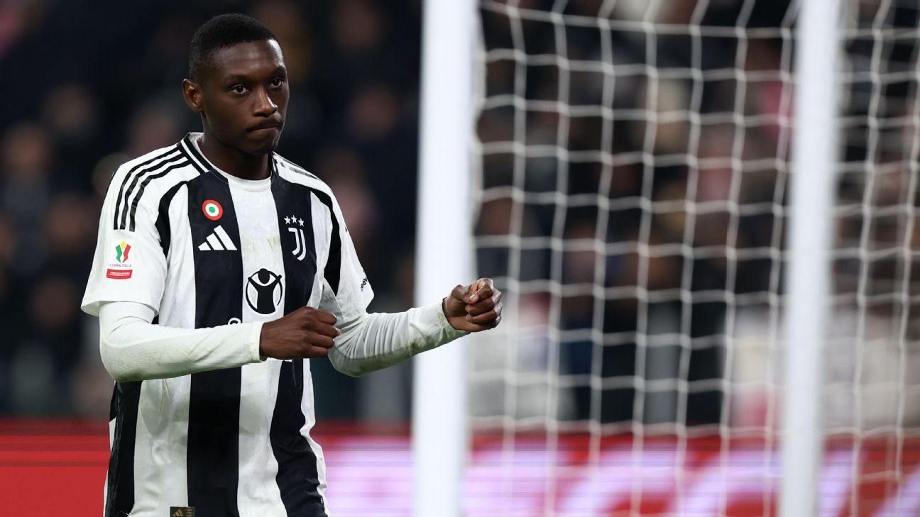 Newcastle United Targets Randal Kolo Muani as Potential Alexander Isak Replacement Amid Premier League Competition