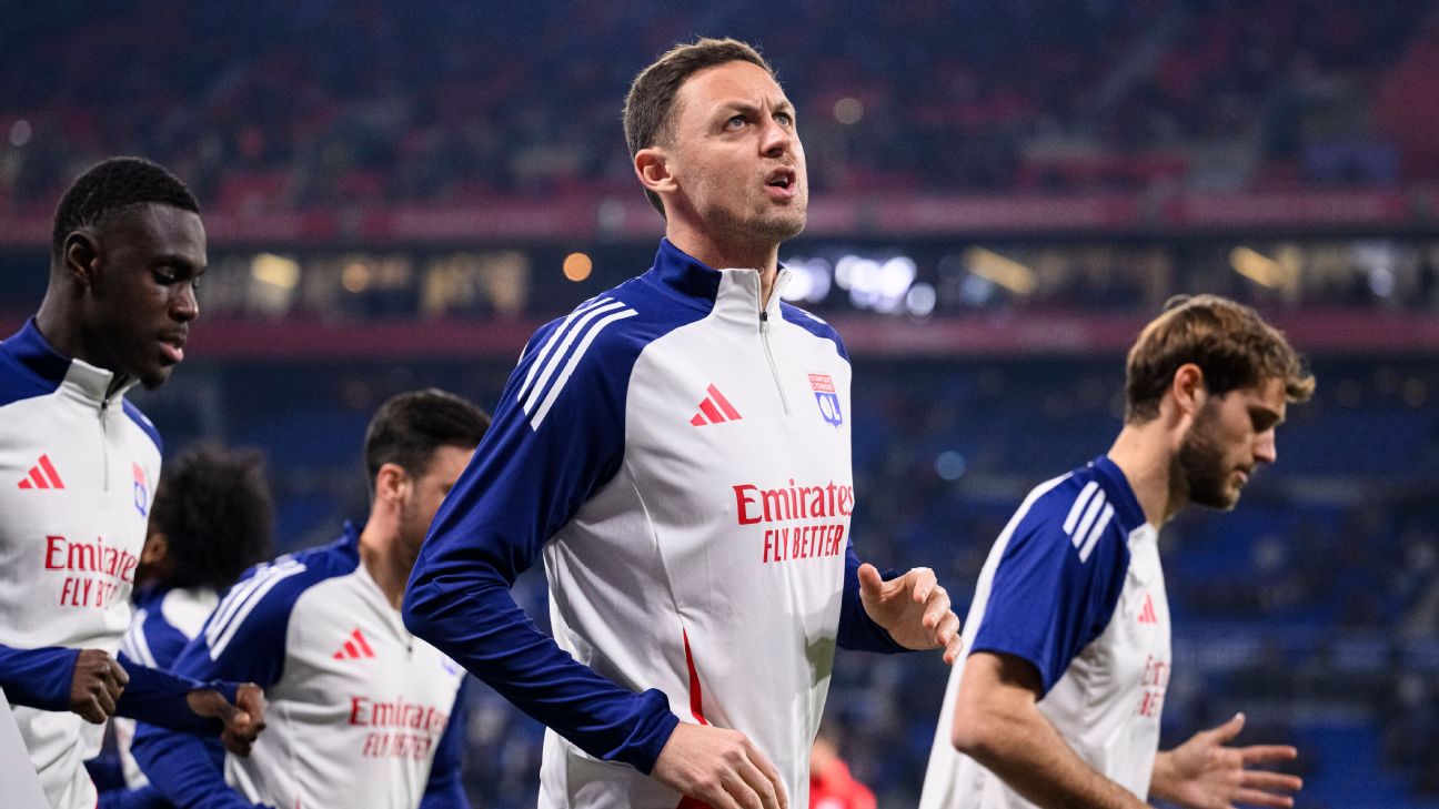 Ex-Manchester United MF Matic signs for promoted Sassuolo