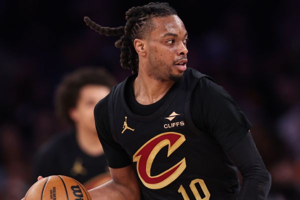 Darius Garland handles the ball vs. New York Knicks at Madison Square Garden in New York City on April 11, 2025.