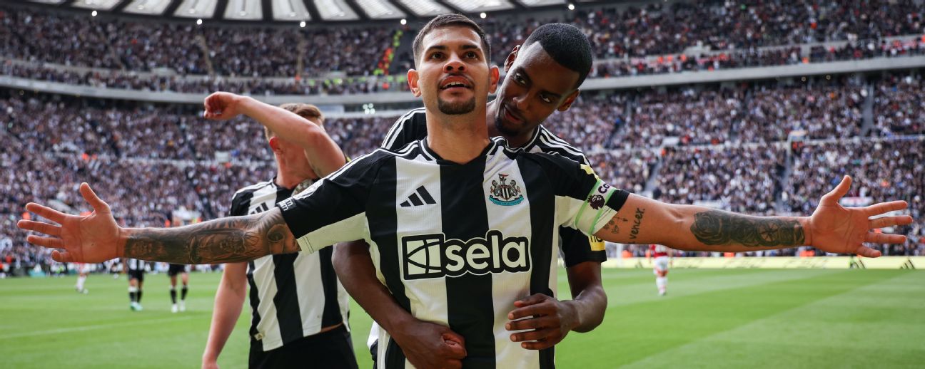 Bruno Guimaraes of Newcastle United (39) celebrates after scoring Newcastle's fourth goal during the Premier League match between Newcastle United FC and Manchester United
