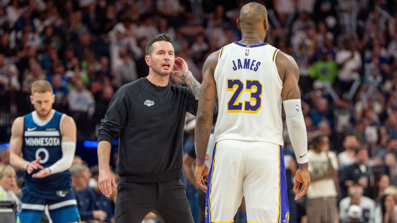 Lakers' JJ Redick says team had 'no issue' with 2nd-half rotation in Game 4  - ESPN