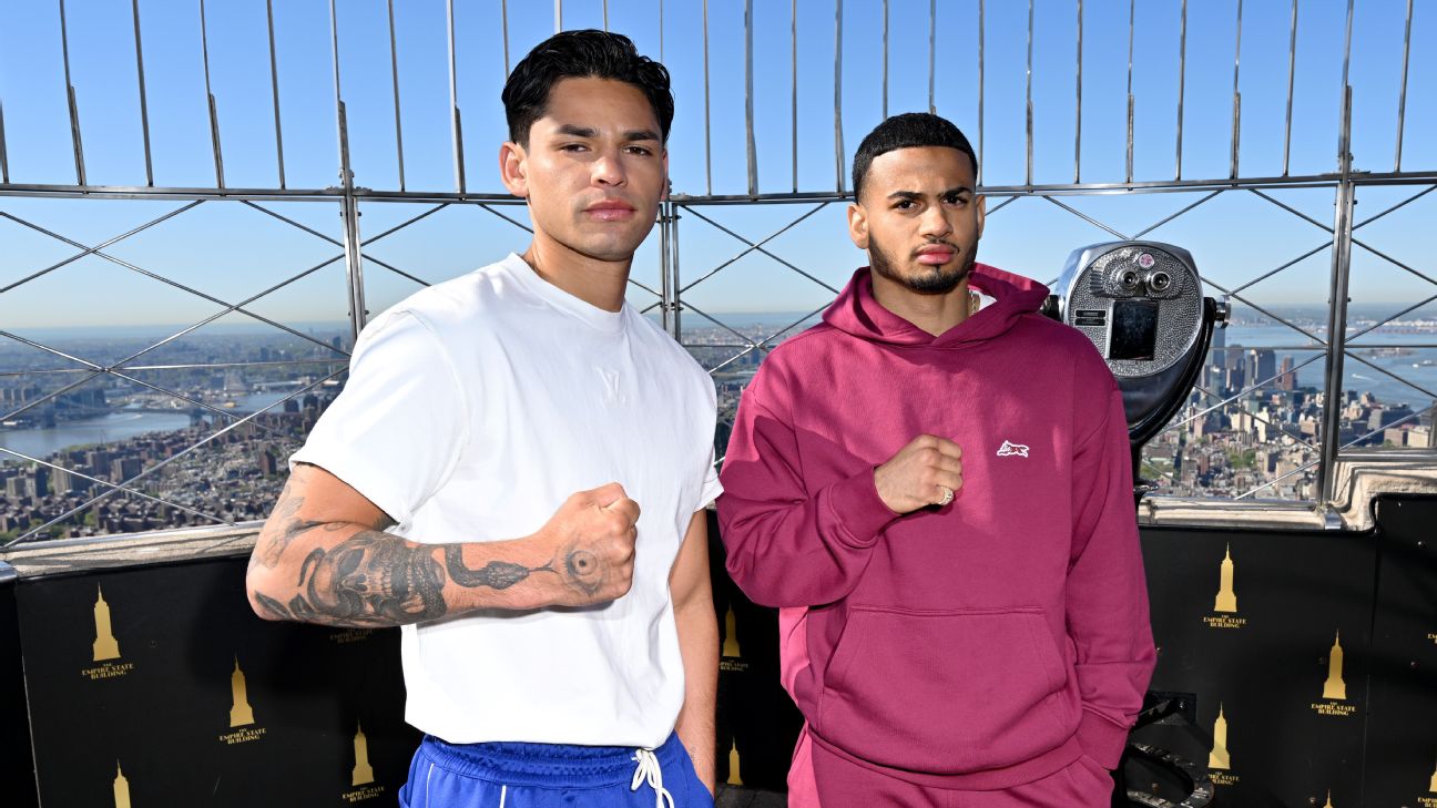 Exciting Boxing Fights in New York's Times Square