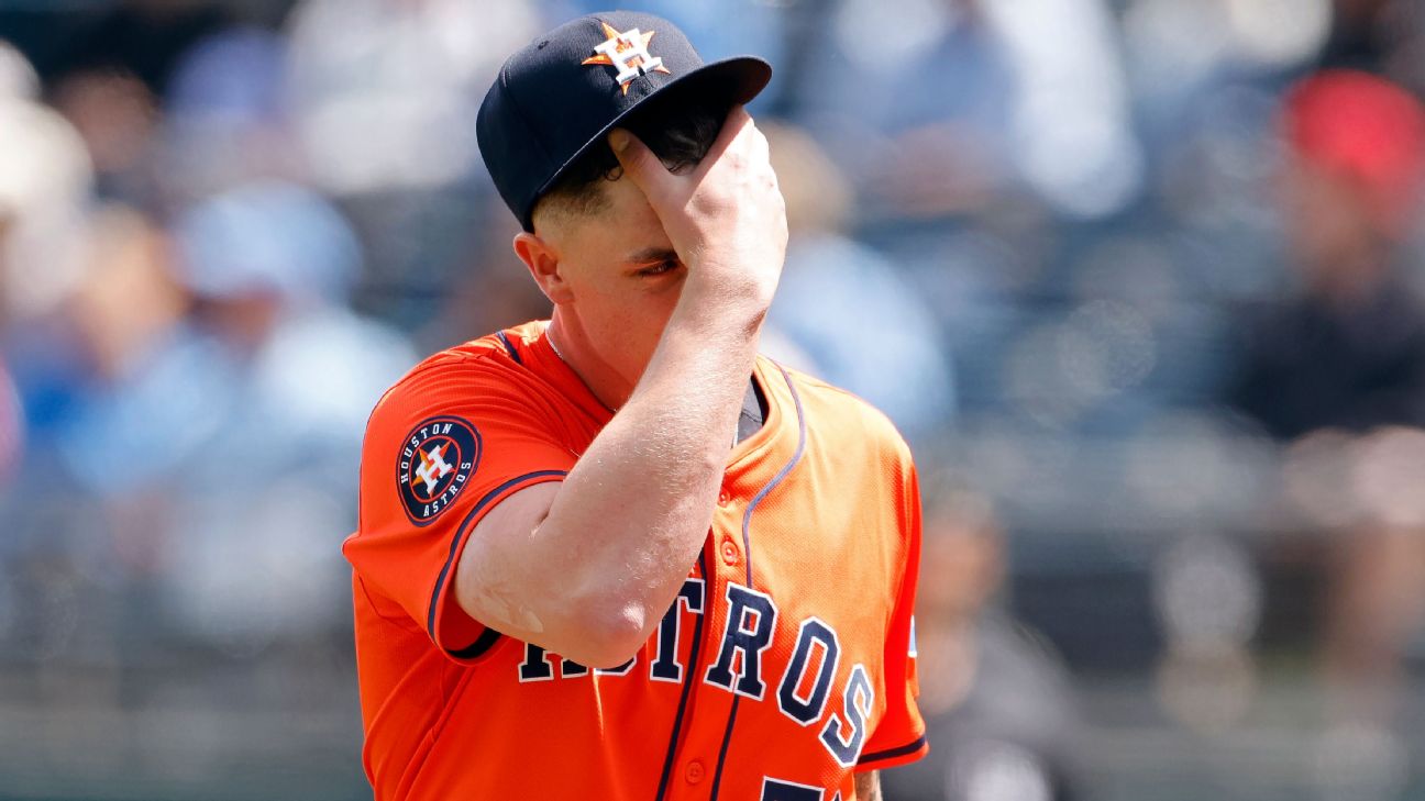 Astros say ace Brown won't throw for 'few weeks'