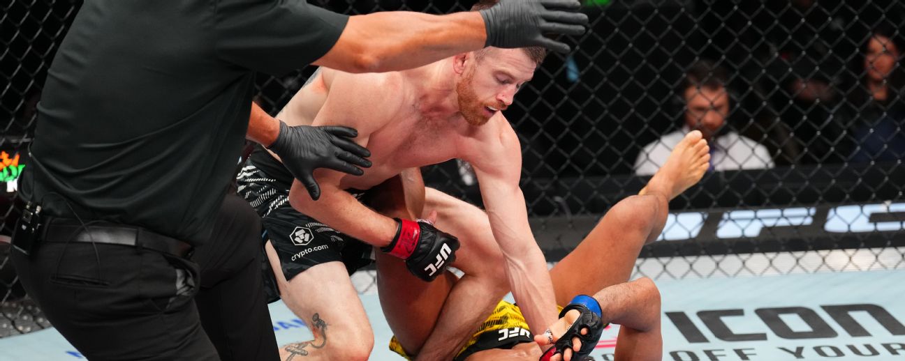 Sandhagen TKO's Figueiredo, wants title shot next