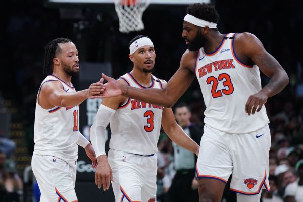 Sources: Knicks mull benching Hart for Robinson for Game 3