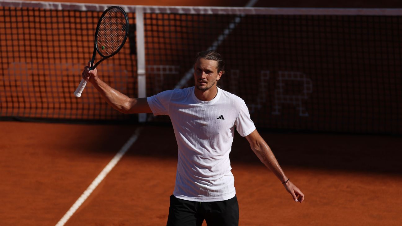 Italian Open 2025: Zverev and Sabalenka Dominate as Top Seeds Advance