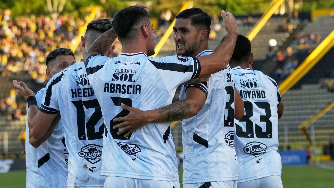 Central Córdoba ganó en la visita a Táchira, es líder y sueña despierto en  la Libertadores - ESPN