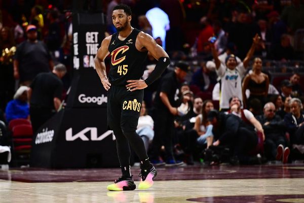Donovan Mitchell can't believe Cavs' exit: 'Let city down'