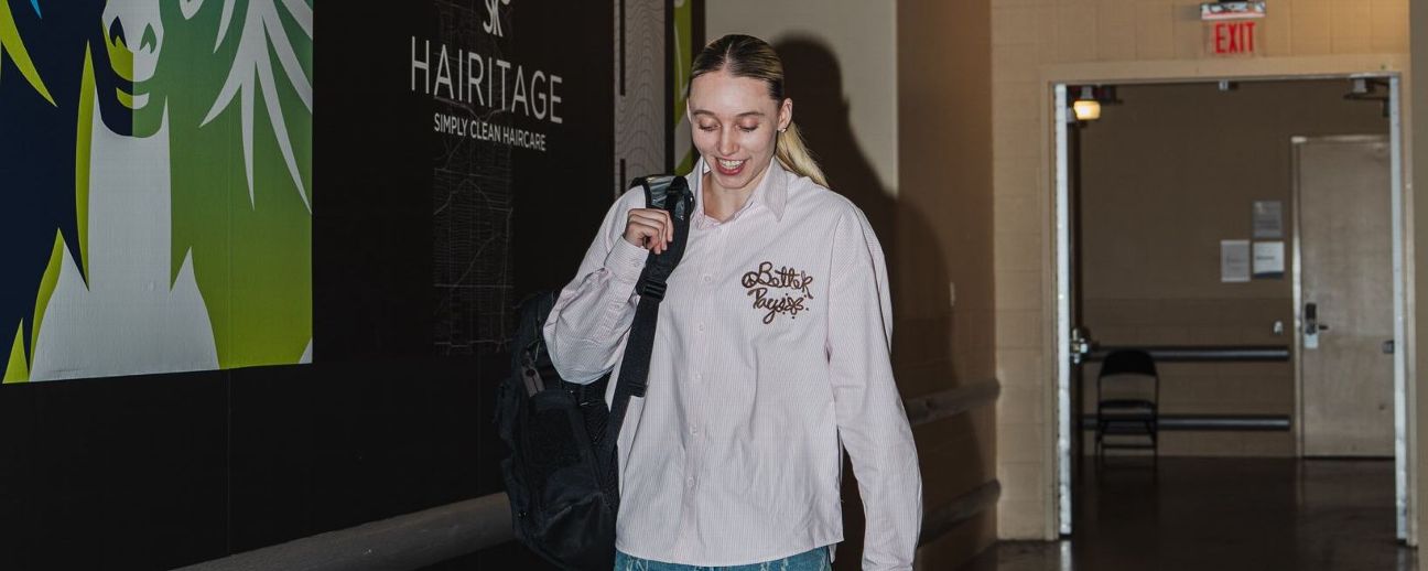 Paige Bueckers leads WNBA's best dressed on opening night
