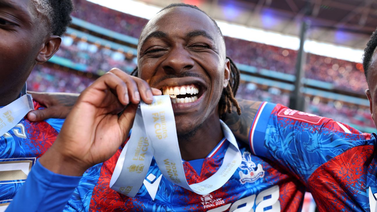 Ego Nwodim Celebrates Cousin Eberechi Eze's Historic FA Cup Win on SNL Finale