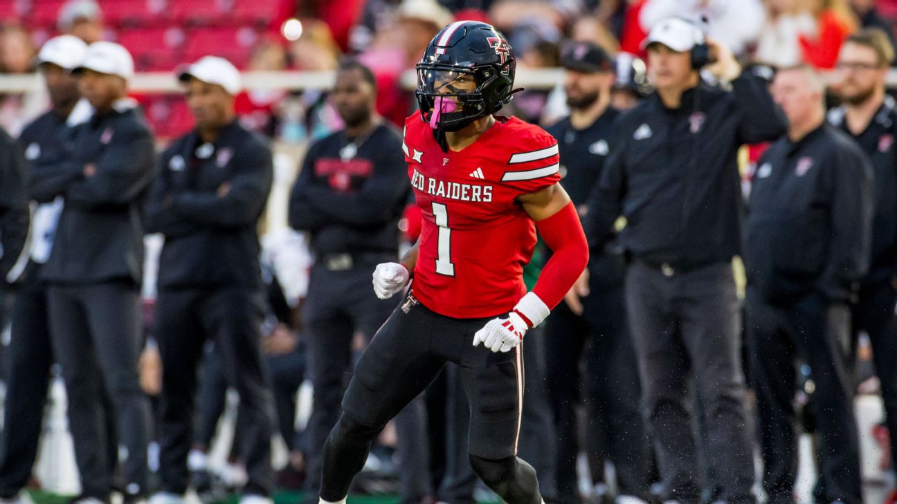 Top NCAAF Transfer Portal Highlights: Quarterback Swaps and Homecomings Dominate Spring Moves
