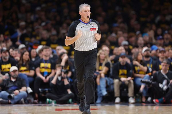 Scott Foster leads 12 referees selected to work NBA Finals