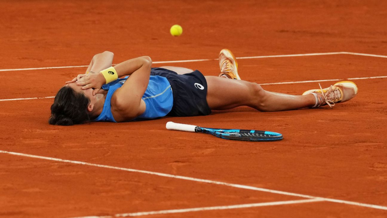 Mirra Andreeva Falls in French Open Thriller Against Fairytale Wildcard