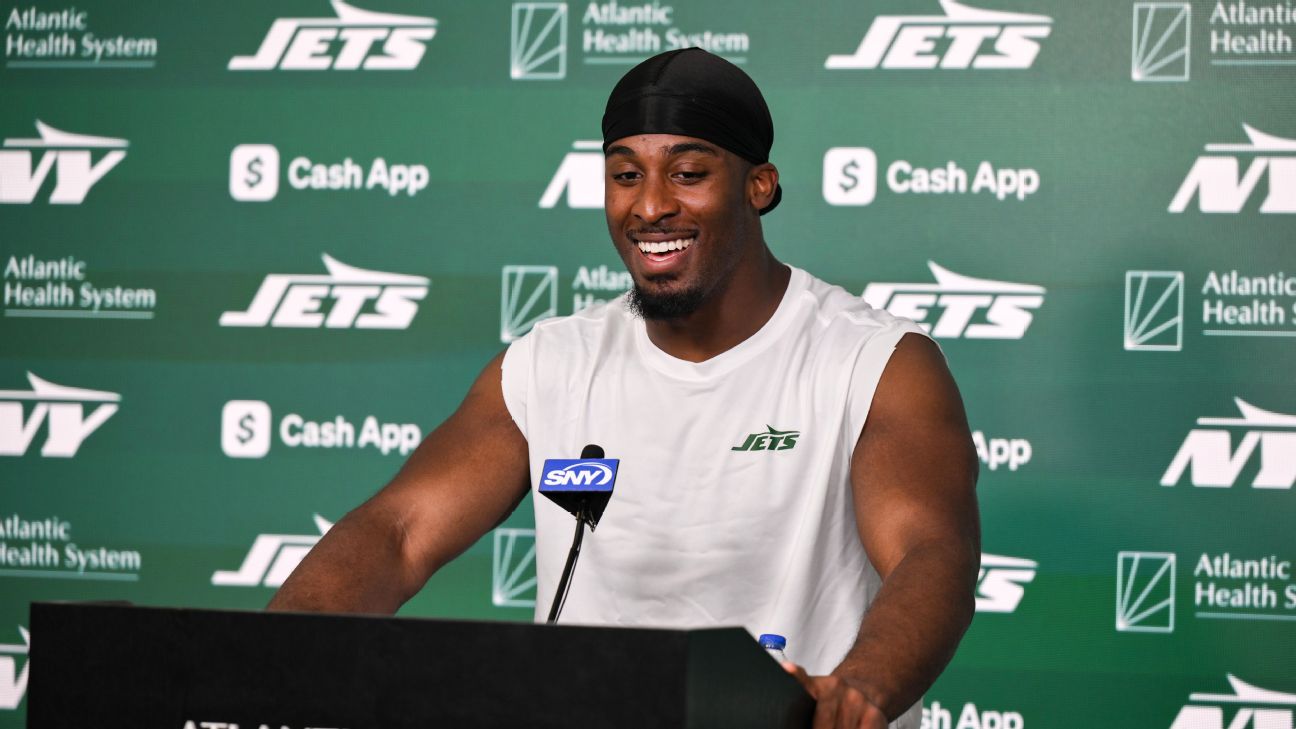 Breece Hall Eyes Dominance in Jets' Competitive Backfield Ahead of Crucial Contract Year