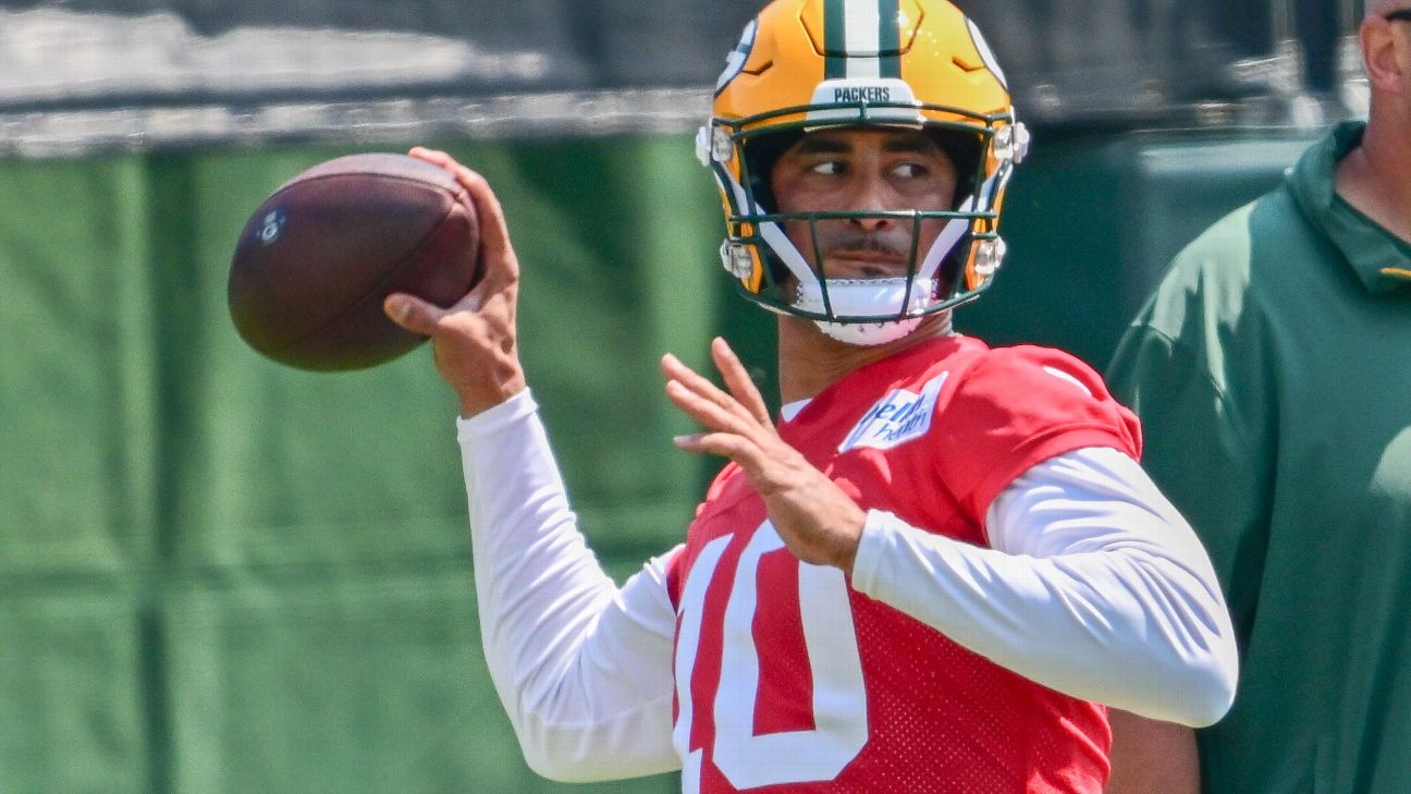 <a href="https://www.espn.com/nfl/story/_/id/45955096/packers-jordan-love-thumb-procedure-expected-play-week-1" target="_blank">Packers QB Love has procedure on left thumb</a>