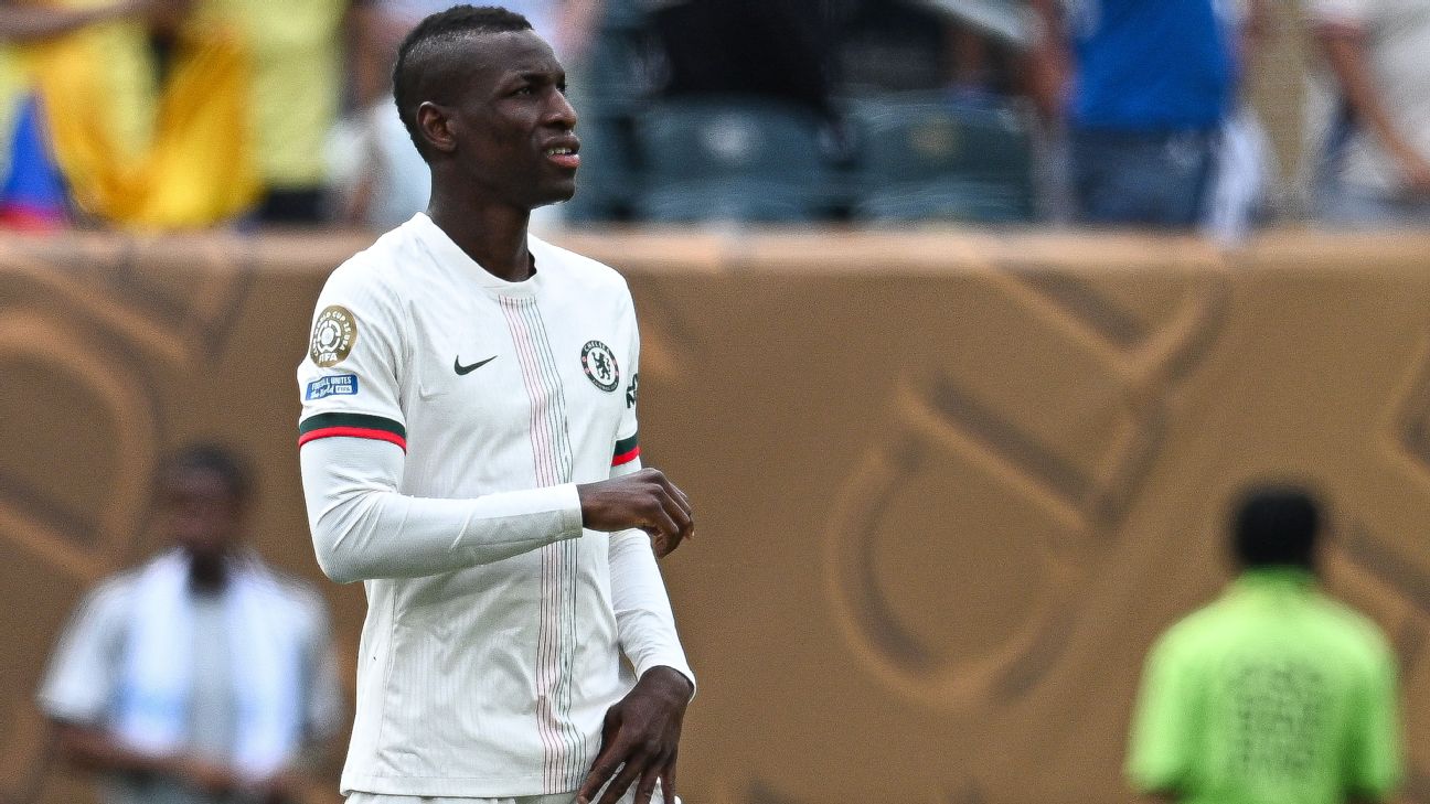 Juventus Eyes Chelsea's Nicolas Jackson: Summer Transfer Rumors Heat Up