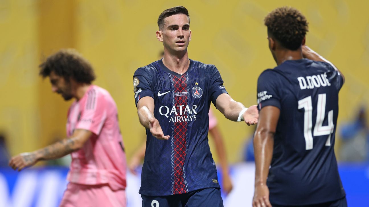 Top Football Transfer Rumors: Man United and Al Nassr Eye PSG's Fabián Ruiz