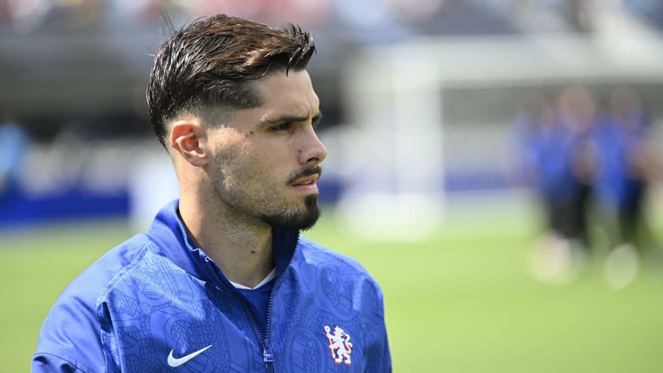 <a href="https://www.espn.com/soccer/story/_/id/45663506/maresca-pedro-neto-call-chelsea-club-world-cup-diogo-jota-death" target="_blank">Chelsea: Grieving Neto to decide CWC availability</a>