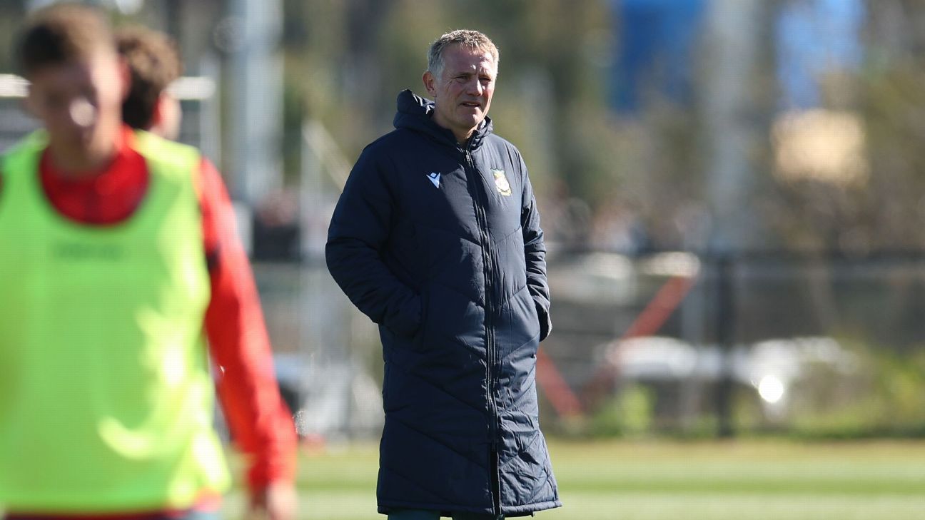 Wrexham's Down Under Tour: Transfers, Training, and Team Bonding in Australia and New Zealand
