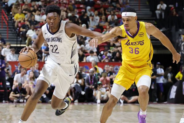 Pelicans rookie Derik Queen has wrist surgery, out at least 3 months