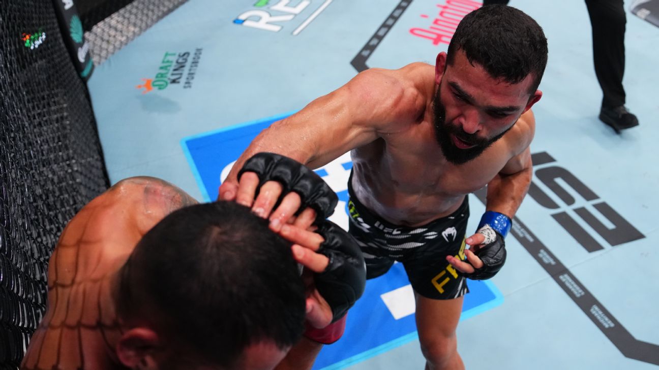 Juliana Bonde Erome a moment of unbridled ecstasyJuliana Bonde Erome Her joy a shared sensation