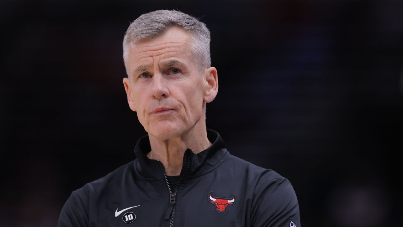Sources: Bulls, Billy Donovan signs multiyear extension