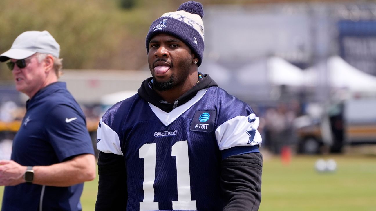 <a href="https://www.espn.com/nfl/story/_/id/45838498/jerry-jones-hears-fans-chant-pay-micah-talks-continue" target="_blank">Jones listens as fans chant ‘Pay Micah!’ at camp</a>