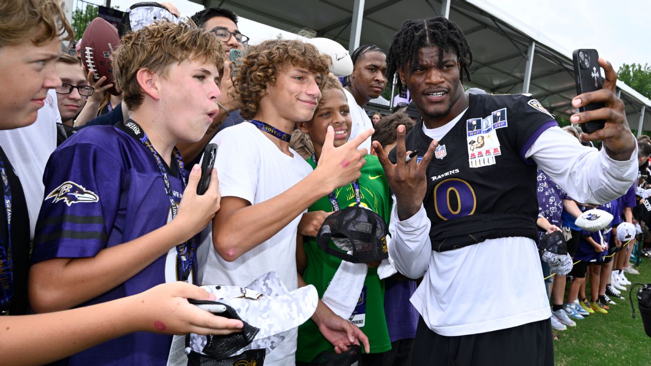 Lamar Jackson Shines in Ravens Training Camp: A Deep Dive into His Stellar Performance