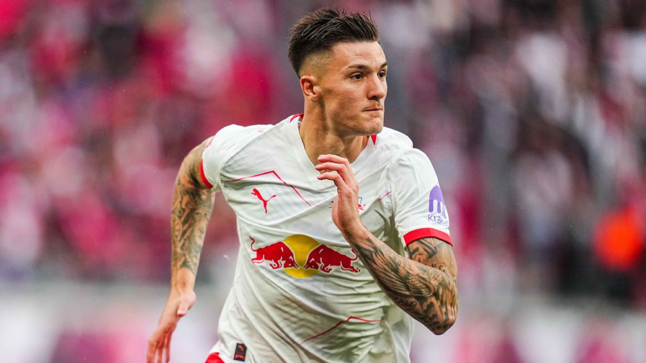 Man United can sign striker without player exits - sources