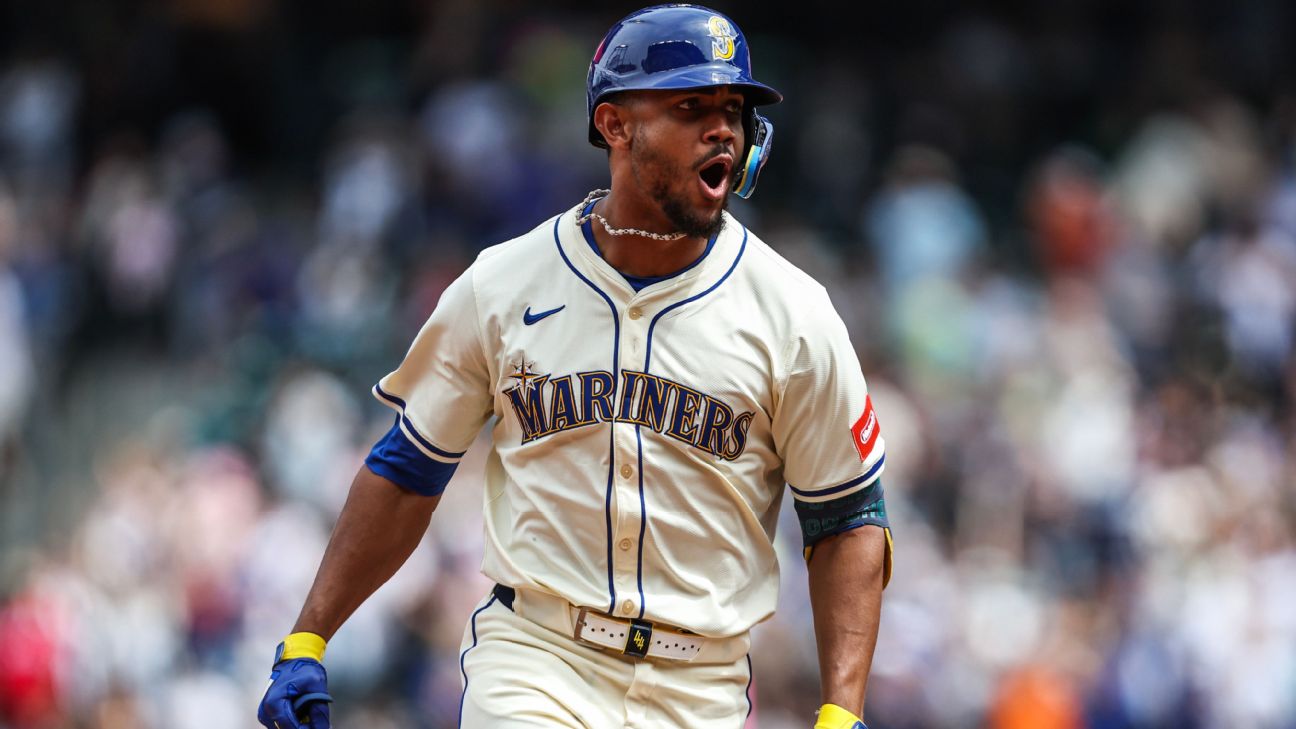 <a href="https://www.espn.com/mlb/story/_/id/45894997/julio-rodriguez-makes-history-4th-straight-20-20-season" target="_blank">Rodriguez makes history with another 20-20 year</a>