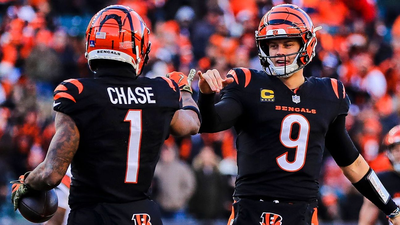 2025 NFL Mock Draft: Quarterbacks Dominate Early Picks in 12-Team Superflex League