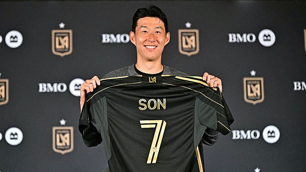 <a href="https://www.espn.com/soccer/story/_/id/45916555/son-heung-min-move-lafc-mls-dream-come-true" target="_blank">Son signs deal, calls MLS move ‘dream come true’</a>