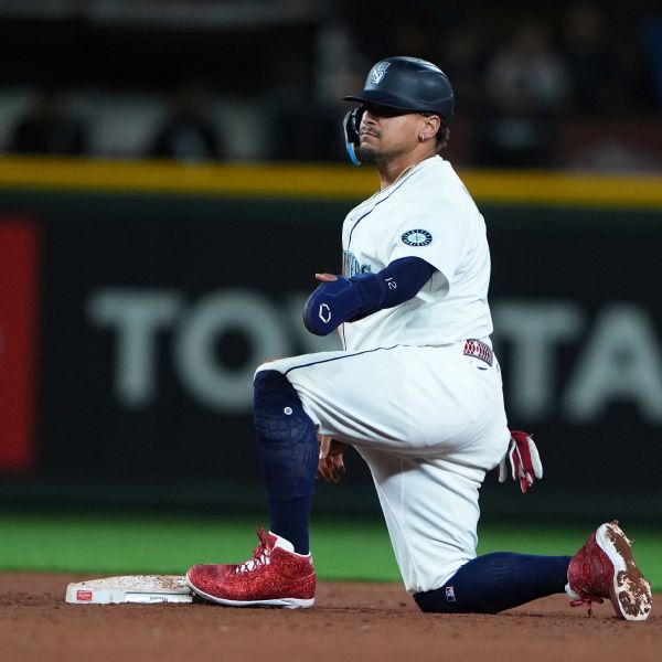 Mariners' Josh Naylor not in lineup after having back spasms - ESPN