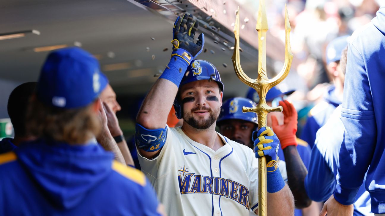 <a href="https://www.espn.com/mlb/story/_/id/45941262/cal-raleigh-hits-mlb-best-45th-hr-mariners-win-7th-straight" target="_blank">Raleigh clubs MLB-best 45th HR in Mariners’ win</a>
