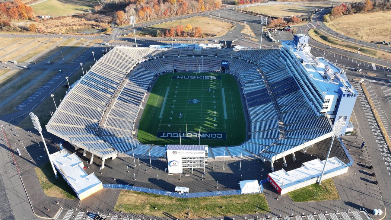 Exclusive Fantasy Football Draft Experience at UConn's Rentschler Field