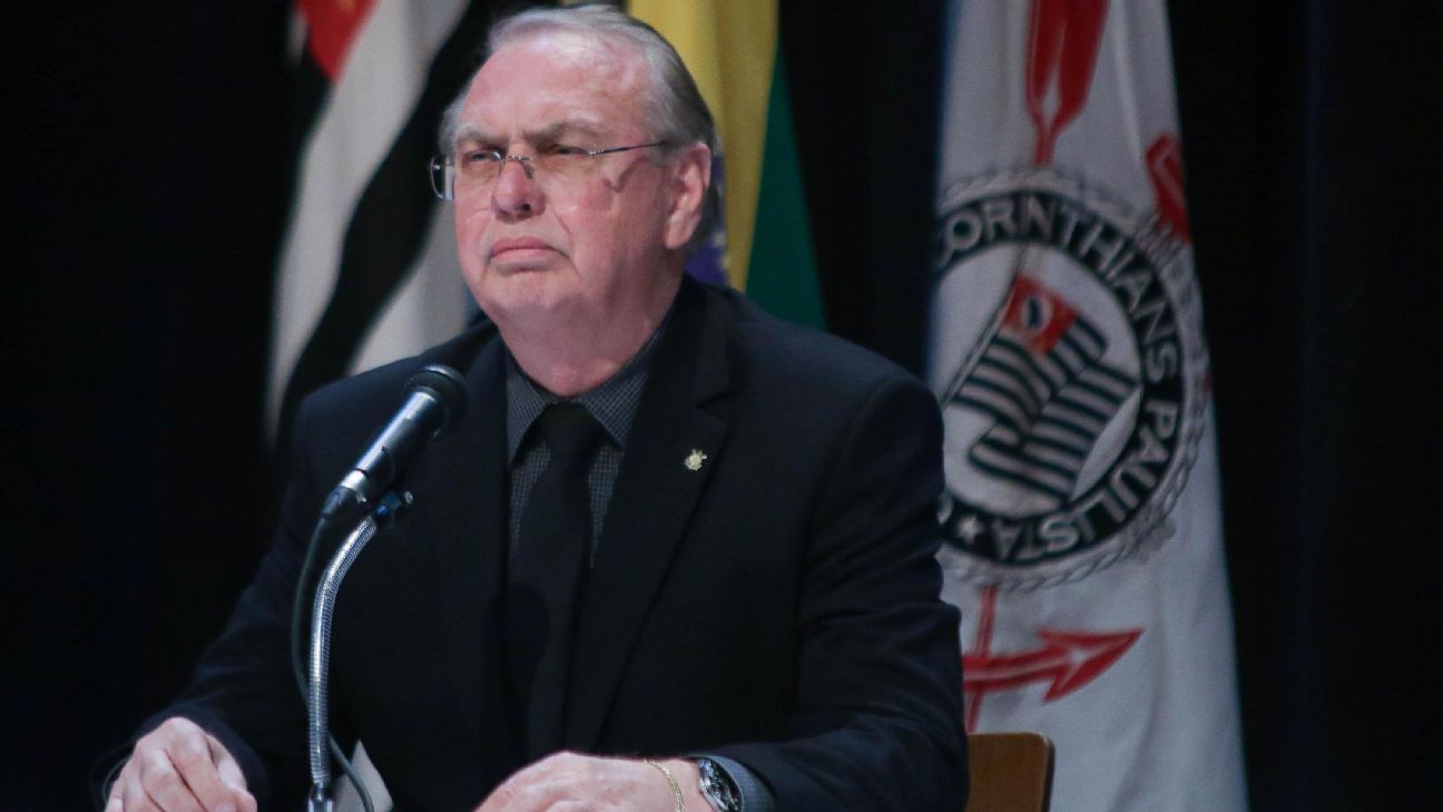 Corinthians sofre punição na Fifa pela contratação de Charles e chega ao 4º 'transfer ban' ativo