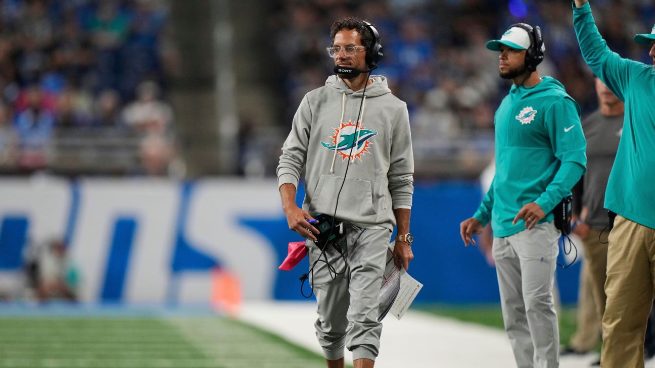 Dolphins' Offensive Struggles Continue: McDaniel and Tua Tagovailoa Address Frustrations in Joint Practices