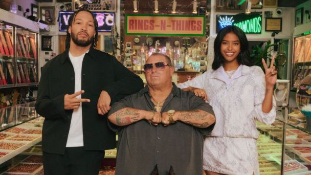 Jalen Brunson poses alongside Natalia Bryant for Nike's Kobe 3 Protro ad.