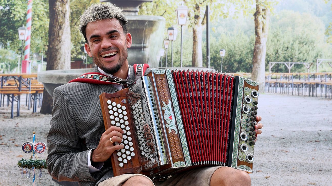 Luis Díaz Embraces Bavarian Culture: Bayern Munich's Oktoberfest Tradition