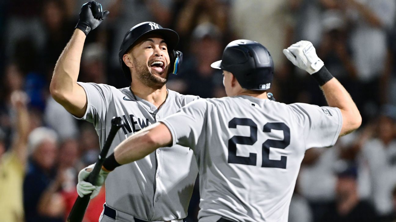 <a href="https://www.espn.com/mlb/story/_/id/46035188/yankees-sweep-rays-record-tying-14-homers-2-games" target="_blank">Yankees tie MLB mark with 14 HRs over 2 games</a>