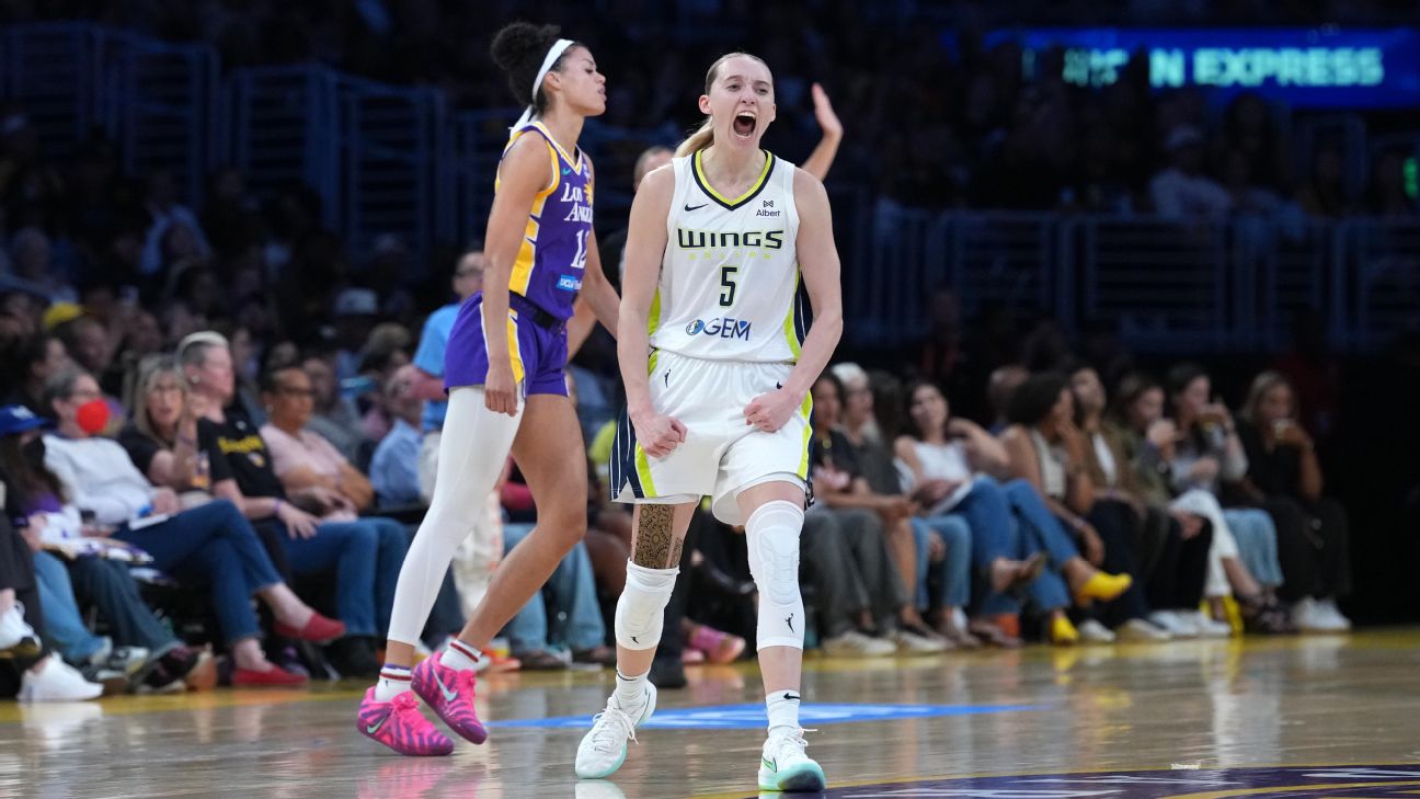 <a href="https://www.espn.com/wnba/story/_/id/46035612/wings-bueckers-lights-sparks-wnba-rookie-record-44" target="_blank">Bueckers lights up L.A. for WNBA rookie-record 44</a>
