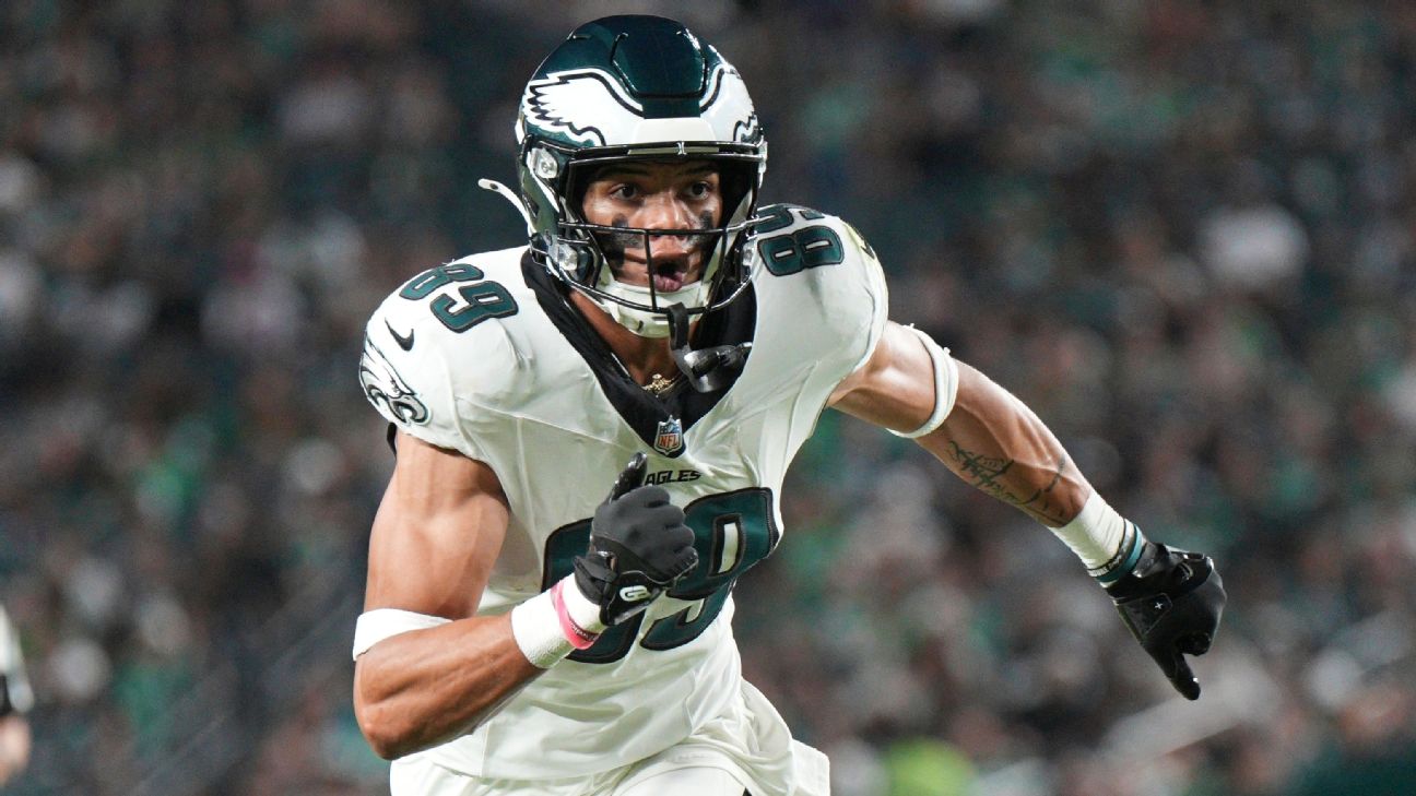 <a href="https://www.espn.com/nfl/story/_/id/46040239/source-eagles-wr-johnny-wilson-season-ending-surgery" target="_blank">Source: Eagles WR Wilson sidelined for season</a>