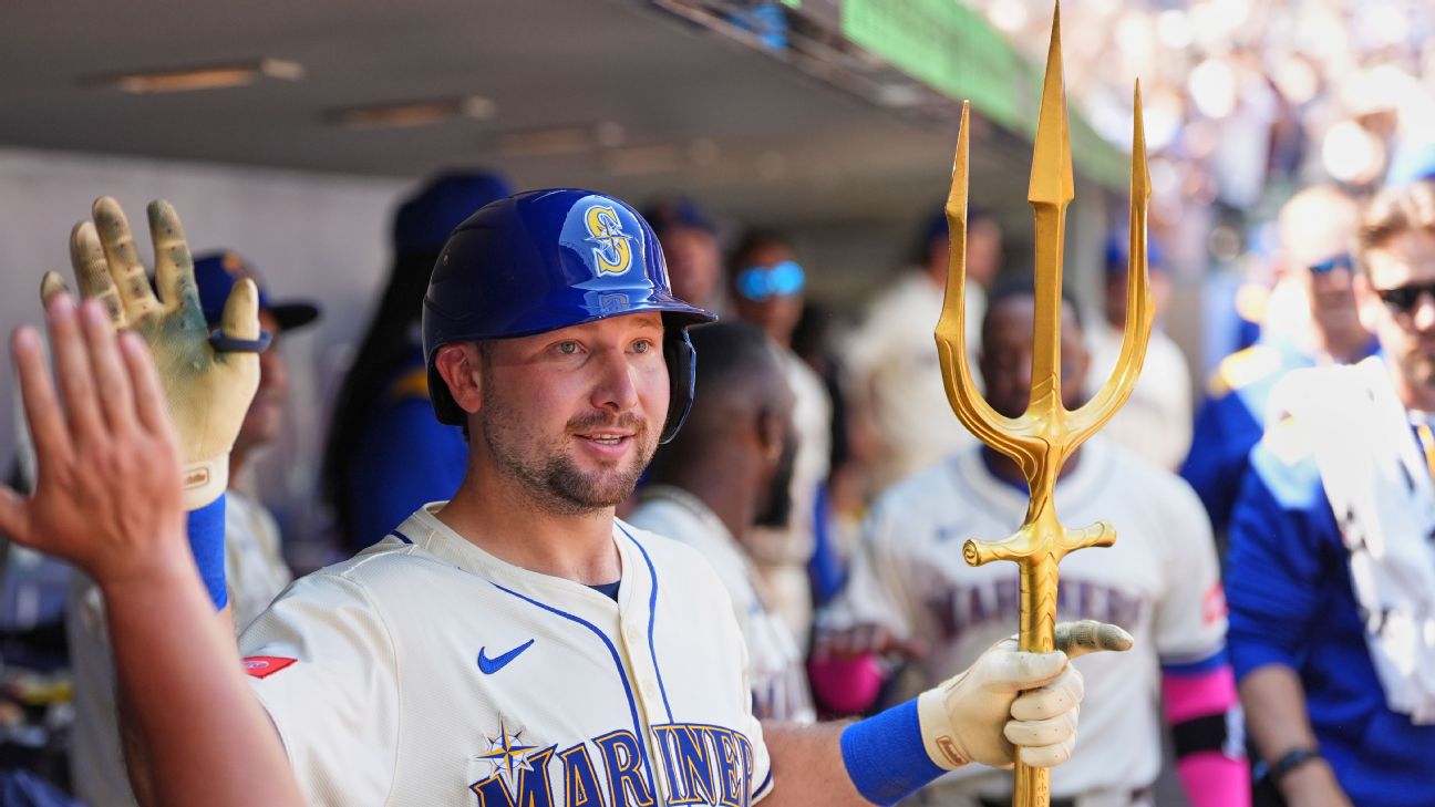 Cal Raleigh's Historic 2025 MLB Season: Breaking Records and Redefining Catcher Power