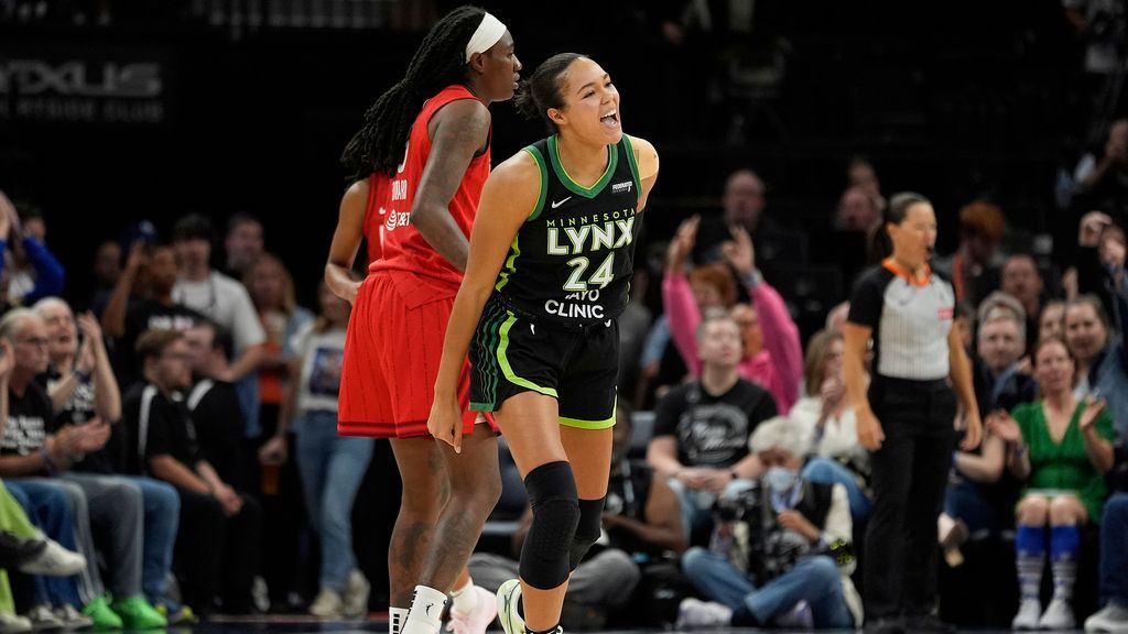<a href="https://www.espn.com/wnba/story/_/id/46066637/napheesa-collier-ankle-back-lynx-7-game-absence" target="_blank">Lynx’s Collier has 32 in return from ankle injury</a>